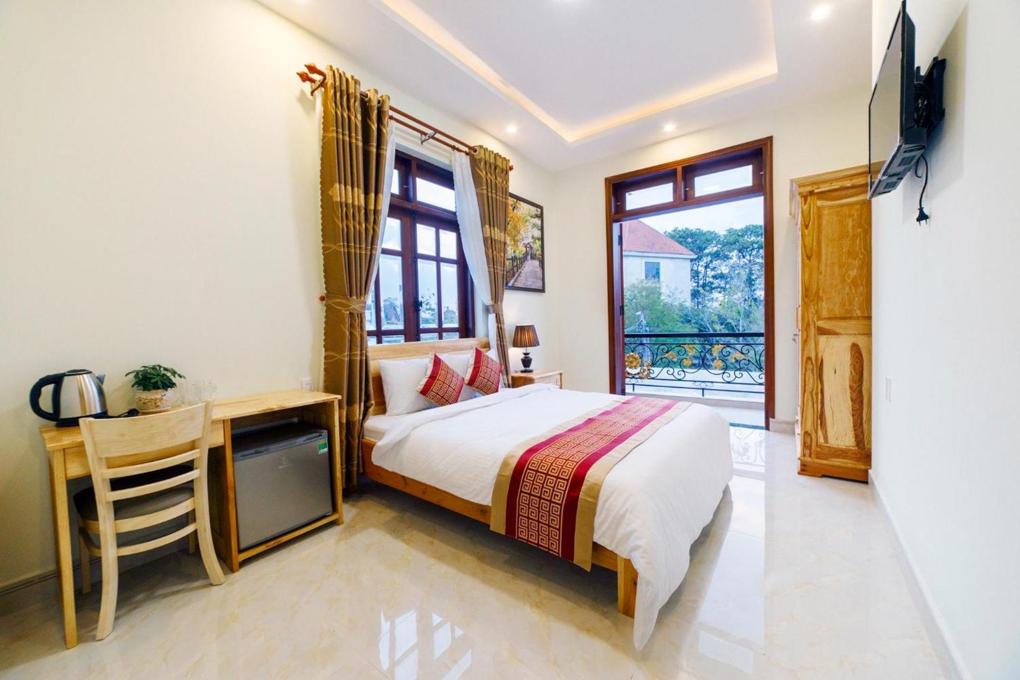 ホテル Xuan Truong Luxury Dalat エクステリア 写真